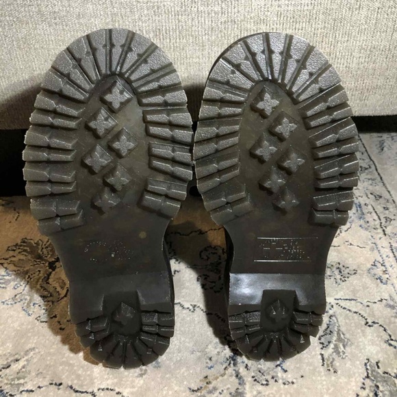 Dr Martens Sinclair Platform Boot - Picture 9 of 10